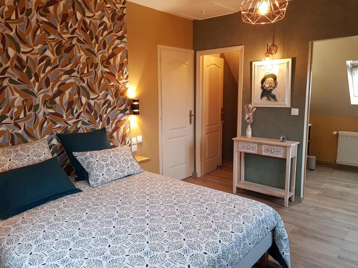 Chambres D Hotes De La Mauguiniere Neuille-le-Lierre Ngoại thất bức ảnh