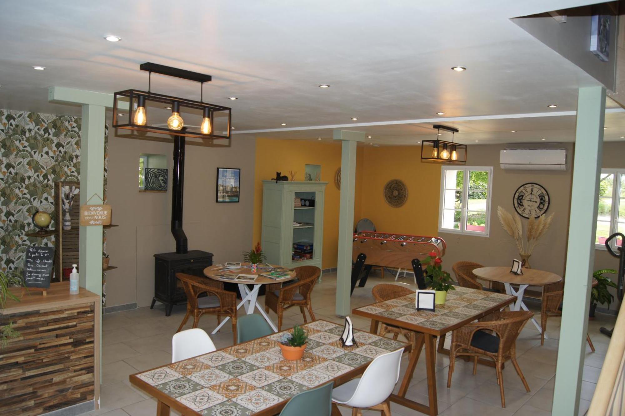 Chambres D Hotes De La Mauguiniere Neuille-le-Lierre Ngoại thất bức ảnh